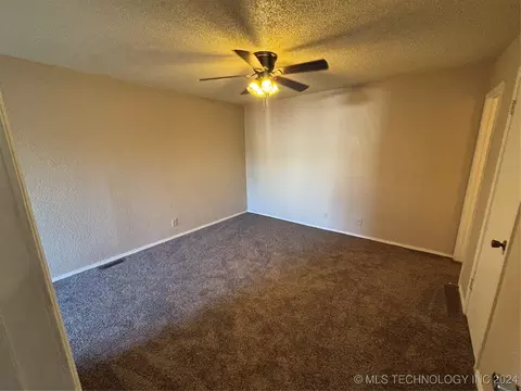 2220 E 66th Place 1112, Tulsa, OK 74136 photo 14