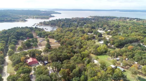 Lakeshore Drive, Eufaula, OK 74432 photo 3