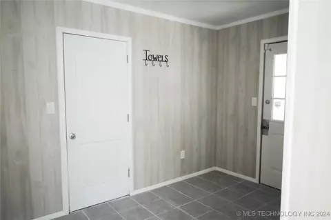 301 E Greeley St, Broken Arrow, OK 74012 photo 9