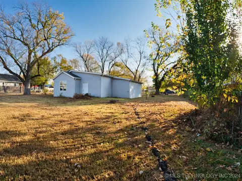 200 S Cedar St, Commerce, OK 74339 photo 19
