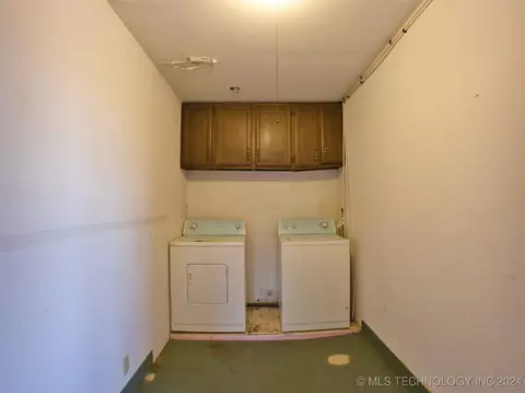 200 S Cedar St, Commerce, OK 74339 photo 13