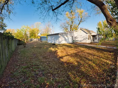 200 S Cedar St, Commerce, OK 74339 photo 15