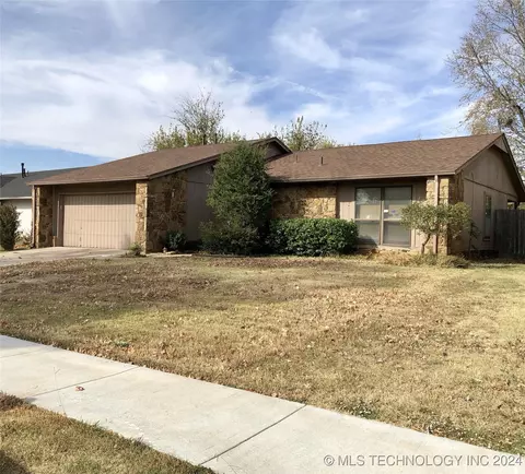 13719 E 33rd Pl, Tulsa, OK 74134 photo 1