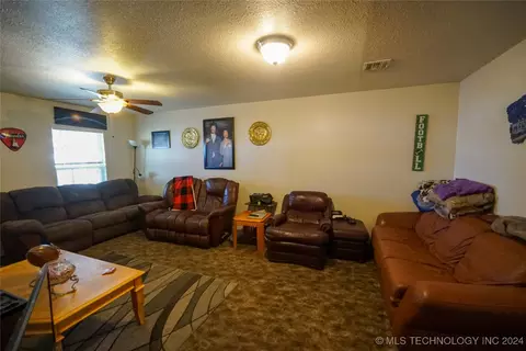 417 W 13th, Ada, OK 74820 photo 6