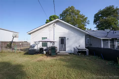 417 W 13th, Ada, OK 74820 photo 16