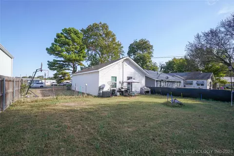 417 W 13th, Ada, OK 74820 photo 15