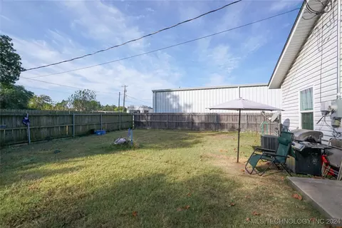 417 W 13th, Ada, OK 74820 photo 14
