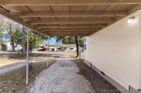 513 S Howerton Ave, Cushing, OK 74023 photo 30