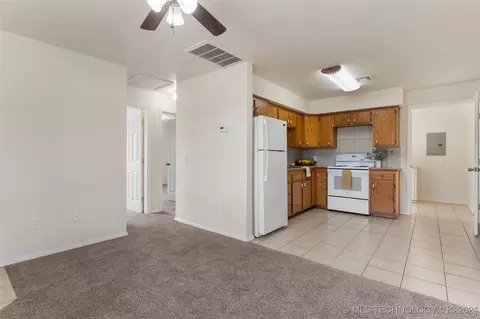 513 S Howerton Ave, Cushing, OK 74023 photo 11