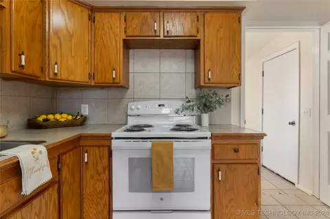 513 S Howerton Ave, Cushing, OK 74023 photo 15