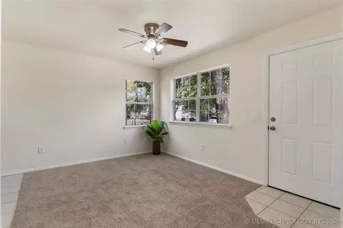 513 S Howerton Ave, Cushing, OK 74023 photo 8