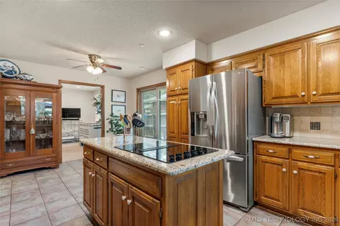 6219 E 78th Pl, Tulsa, OK 74136 photo 18