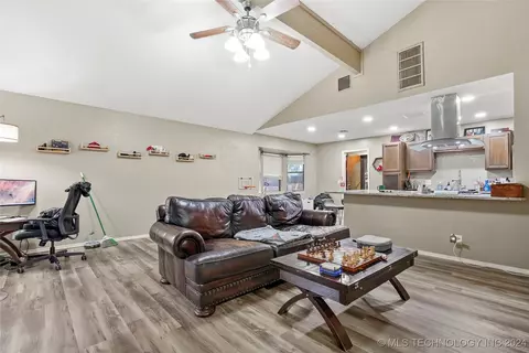 9216 E 59th St, Tulsa, OK 74145 photo 6