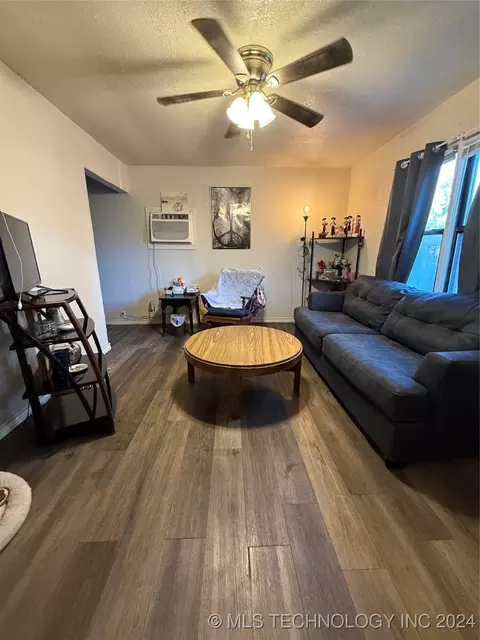 821 E Street SE, Ardmore, OK 73401 photo 3