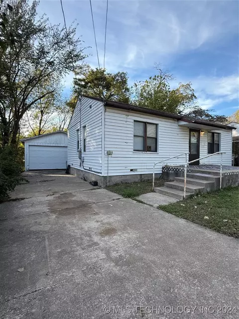 821 E Street SE, Ardmore, OK 73401 photo 2