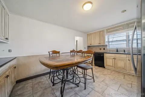 9709 E 4th Pl, Tulsa, OK 74128 photo 9