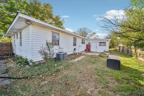 9709 E 4th Pl, Tulsa, OK 74128 photo 27