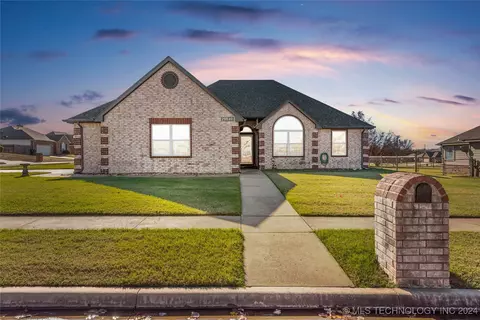 29840 E 139th Pl S, Coweta, OK 74429