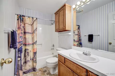 5614 E 78th Pl, Tulsa, OK 74136 photo 27