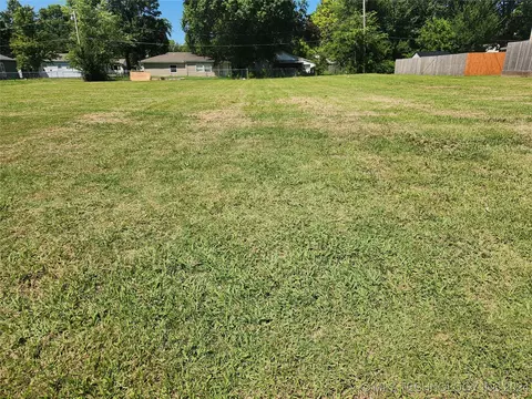 SW 1st Street, Pryor, OK 74361