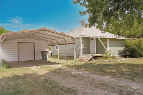 713 W Main, Haskell, OK 74436 photo 1