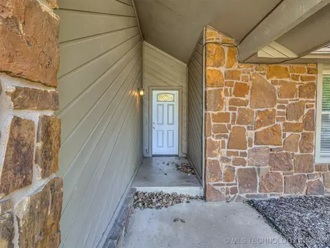 8702 E 87th Pl, Tulsa, OK 74133 photo 5