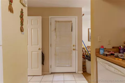 1730 E 67th Street K202, Tulsa, OK 74136 photo 18