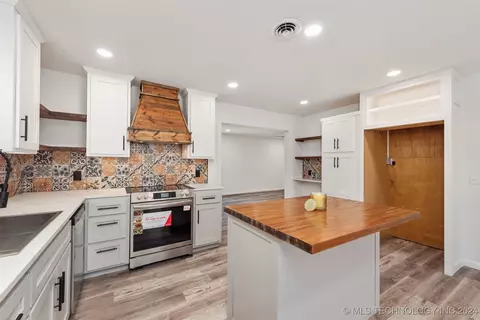 904 SE 3rd St, Wagoner, OK 74467 photo 11