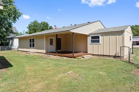 904 SE 3rd St, Wagoner, OK 74467 photo 24