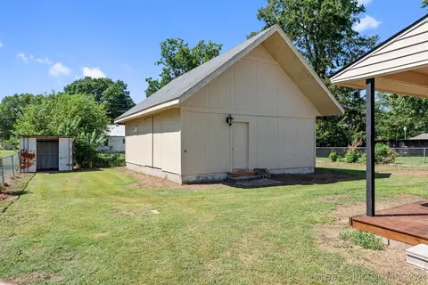 904 SE 3rd St, Wagoner, OK 74467 photo 23
