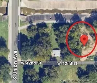 1501 W 42nd St, Tulsa, OK 74107