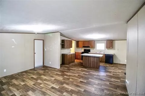492 Cale, Calera, OK 74730 photo 4