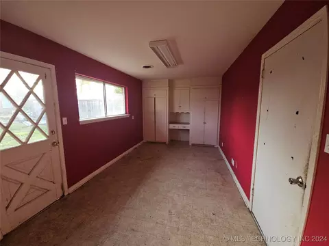 8220 E 34th St, Tulsa, OK 74145 photo 18