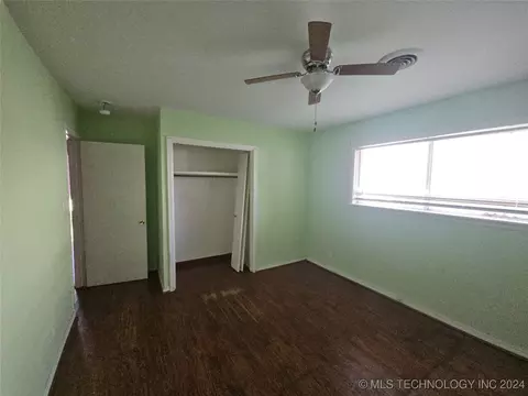 8220 E 34th St, Tulsa, OK 74145 photo 11