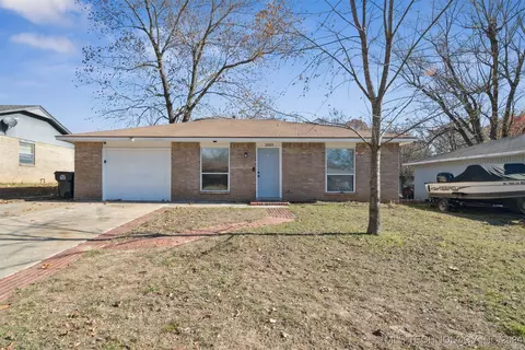 15515 S 292nd Ave, Coweta, OK 74429