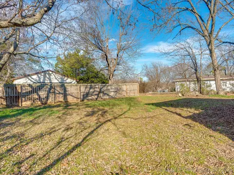 806 E Gardena, Ada, OK 74820 photo 19