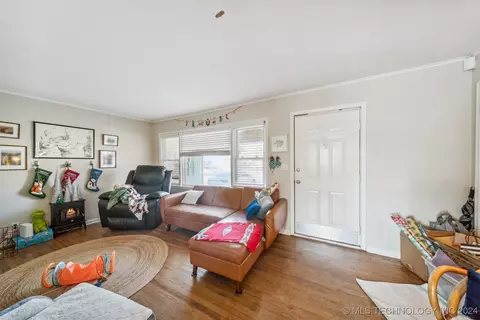 4006 E 27th St, Tulsa, OK 74114 photo 4