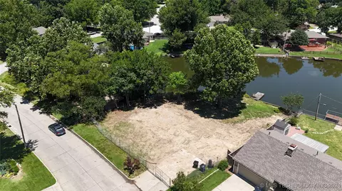 4515 E 37th Pl, Tulsa, OK 74135 photo 1