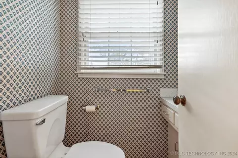 3742 E 59th Pl, Tulsa, OK 74135 photo 30