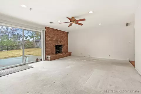 3742 E 59th Pl, Tulsa, OK 74135 photo 7