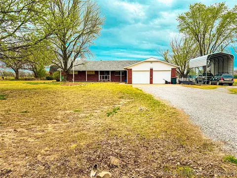 2521 Clayton Rd, Pryor, OK 74361