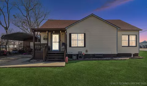 23 S Whitaker, Pryor, OK 74361