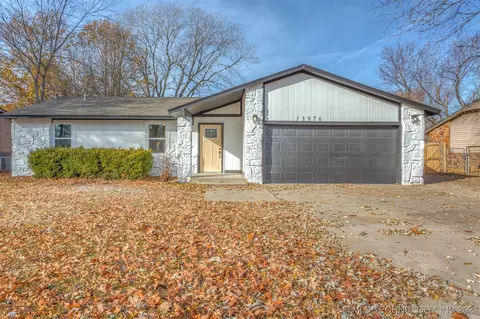 13976 S 284th East Ave, Coweta, OK 74429
