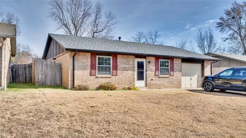 15559 S 291st East St, Coweta, OK 74429