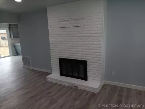 11946 E 37th Pl, Tulsa, OK 74146 photo 6