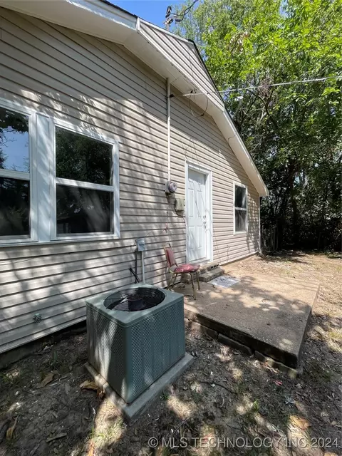 217 E 8th St, Cushing, OK 74023 photo 35