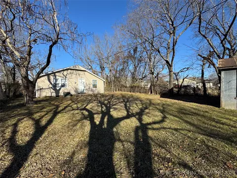 217 E 8th St, Cushing, OK 74023 photo 32
