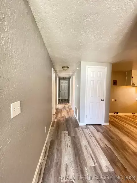 217 E 8th St, Cushing, OK 74023 photo 8