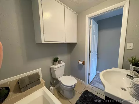 217 E 8th St, Cushing, OK 74023 photo 22