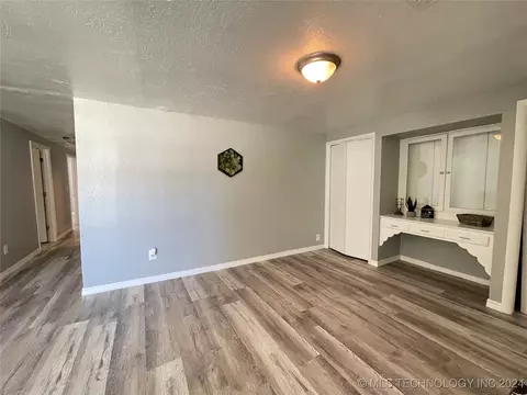 217 E 8th St, Cushing, OK 74023 photo 7